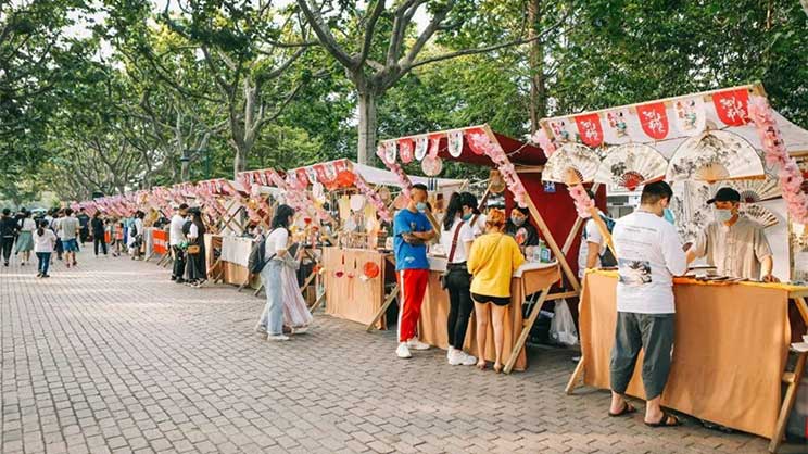 杭州湖滨步行街